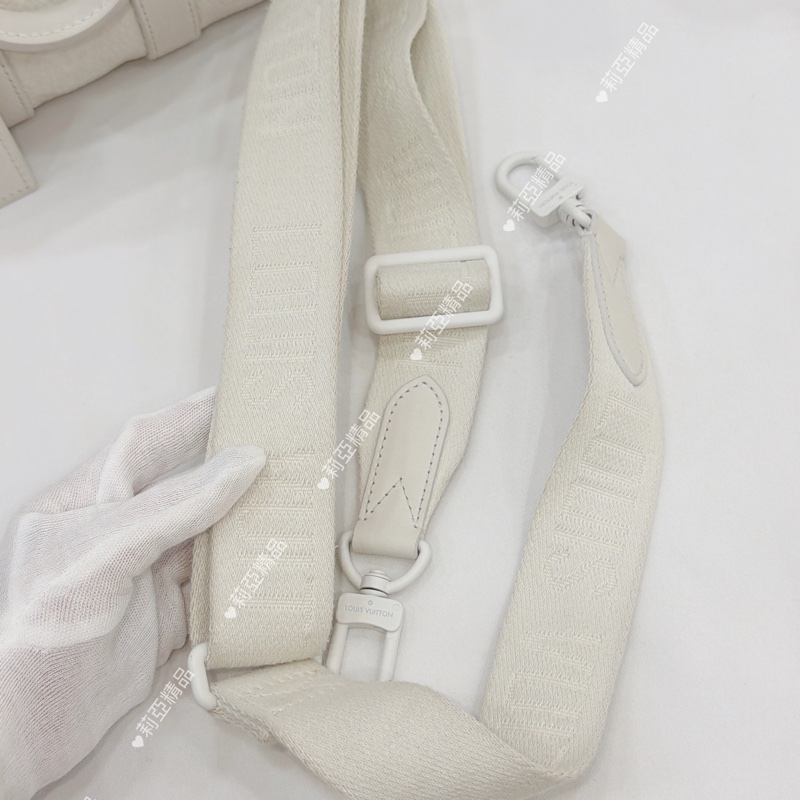 莉亞精品♡ LV keepall 25白 二手美包-14