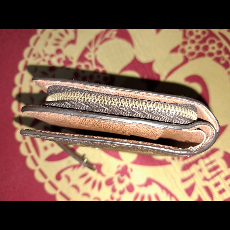 LV護照證卡錢包／原價3萬8／二手LV大中夾-14