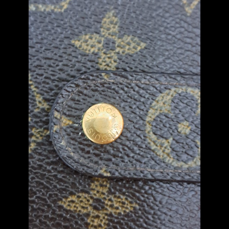 LV護照證卡錢包／原價3萬8／二手LV大中夾-16