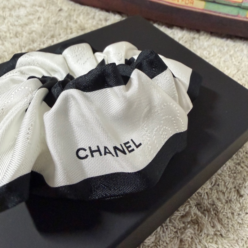 CHANEL 香奈兒【26P 春夏預告】髪圈 HAIR ACCESSORY AAB845-3