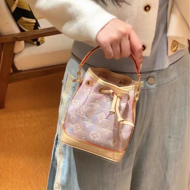 【96新 ✨ 全網最低價！】LV路易威登 nano水桶包 七夕限定幻彩 粉色人魚姬款 （下單前先詢問庫存❗️）-1