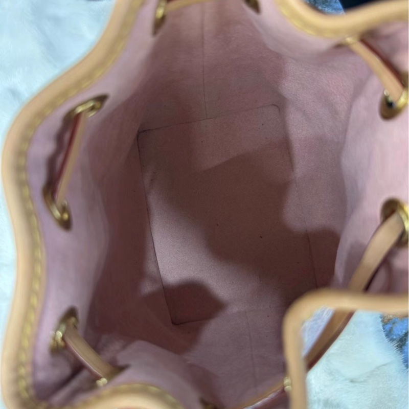 【96新 ✨ 全網最低價！】LV路易威登 nano水桶包 七夕限定幻彩 粉色人魚姬款 （下單前先詢問庫存❗️）-9