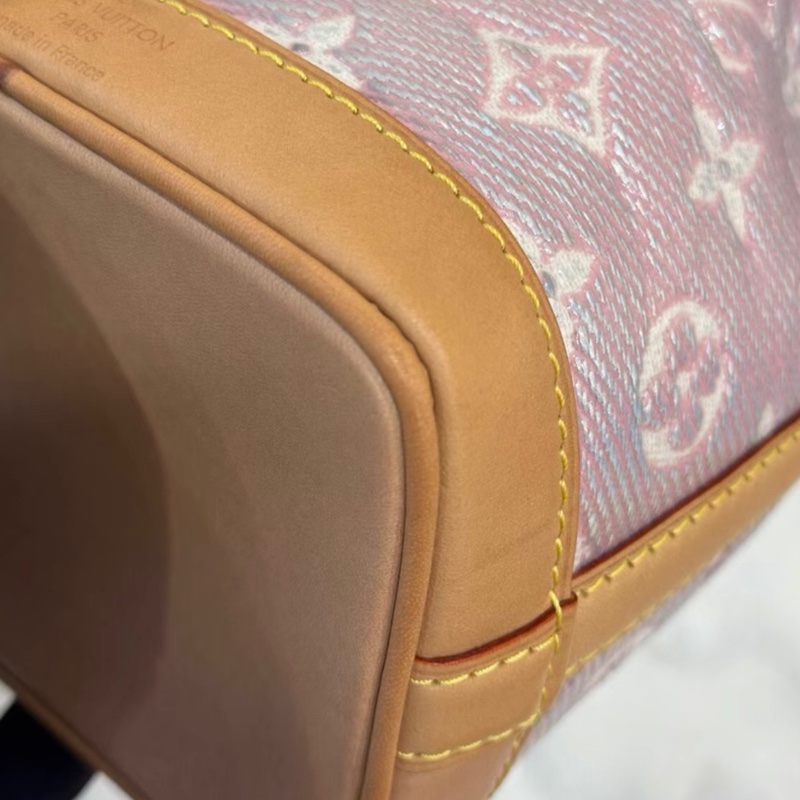 【96新 ✨ 全網最低價！】LV路易威登 nano水桶包 七夕限定幻彩 粉色人魚姬款 （下單前先詢問庫存❗️）-11