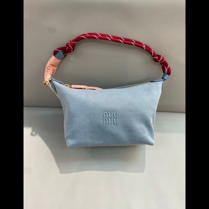 Miu Miu 天藍色帆布袋 2026爆款飯盒包-0