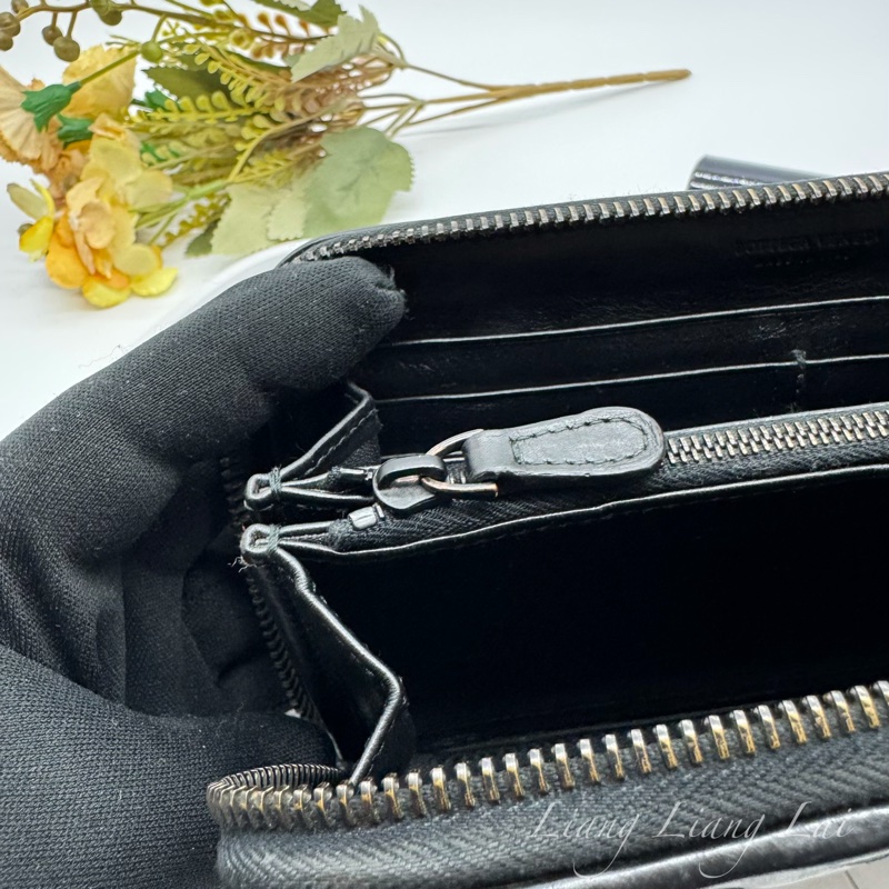 BOTTEGA VENETA BV 經典編織黑色小牛皮拉鍊長夾-9