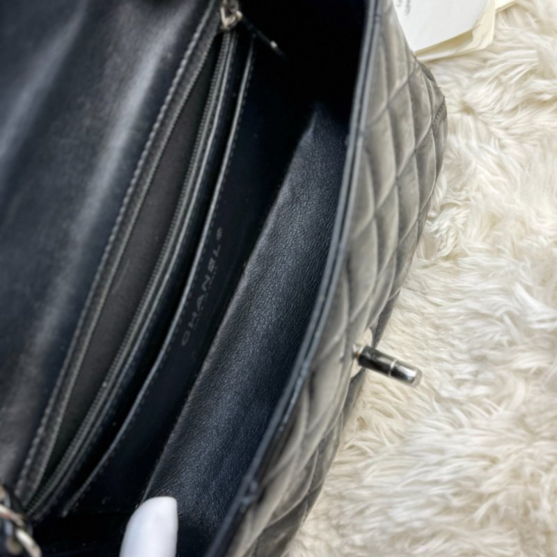 Chanel CLASSIC FLAP 黑色 菱格紋 漆皮 20 銀扣 無編碼-4