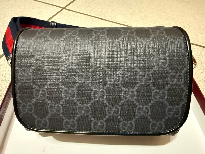 Gucci, GG Supreme 系列超迷你（Super Mini）斜跨包-5