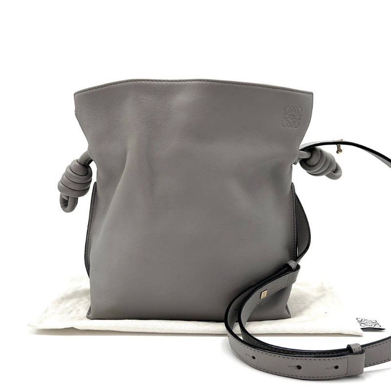 LOEWE flamenco系列 灰色小號肩背福袋包22*18*9 98新配件塵袋-1