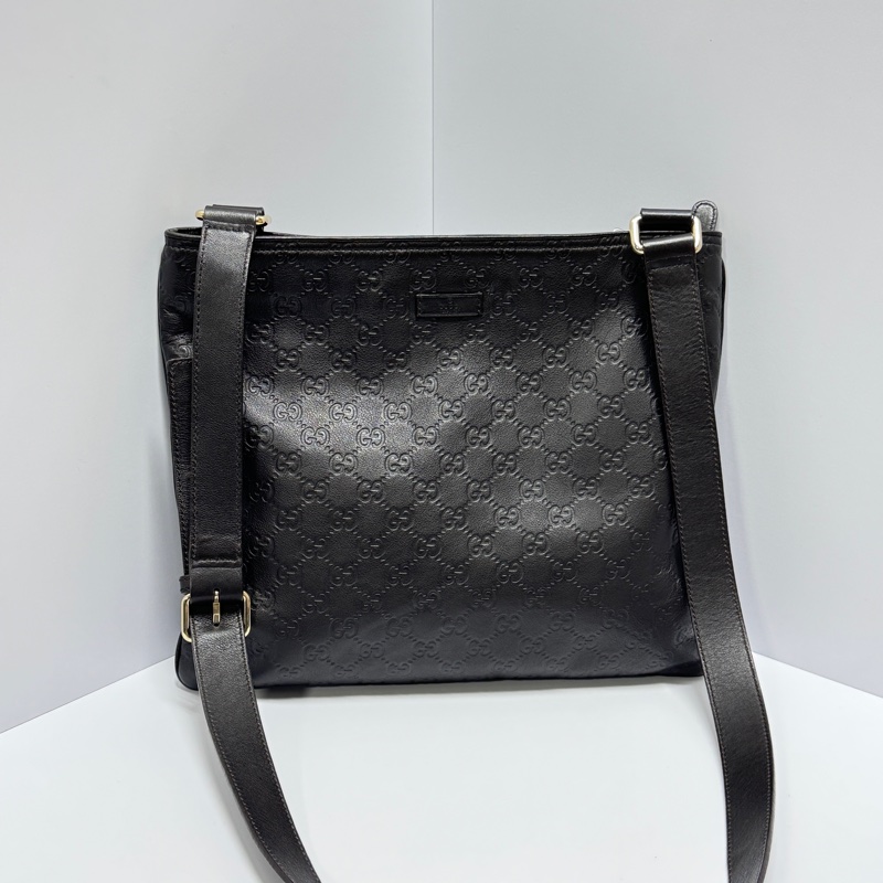 【超！級！新】 GUCCI 古馳 黑老花 全牛皮材質 斜背包 （專櫃96,000）-1