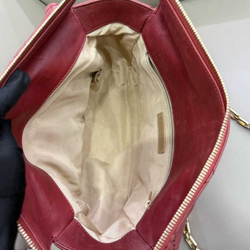 Chanel酒紅色外縫線肩背托特包 25*18  98新配件塵袋-2