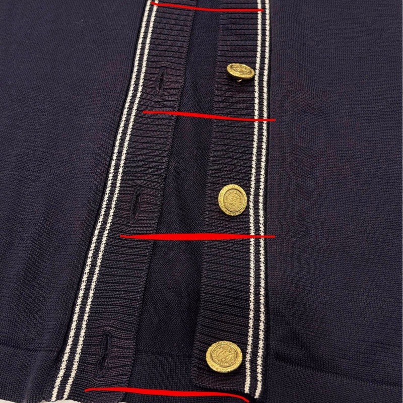 BURBERRY 金扣戰馬滾邊金釦針織外套-4