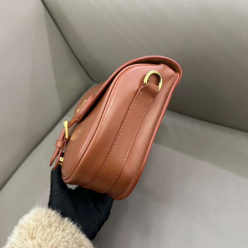 Dior 焦糖色bobby中號  22*18  98新配件塵袋-3