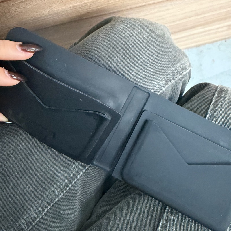 Bottega Veneta (BV) 的橡膠編織對折短夾 (附盒）-4