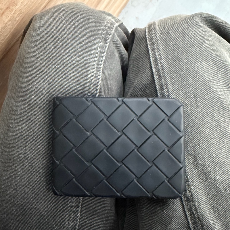Bottega Veneta (BV) 的橡膠編織對折短夾 (附盒）-5