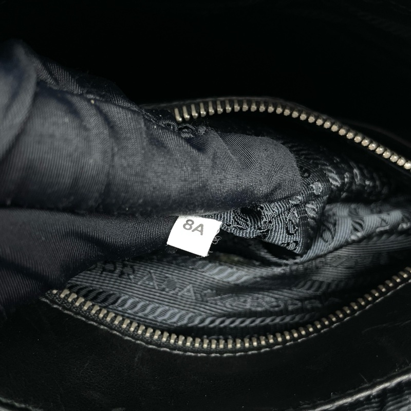 Prada普拉達男士斜挎包黑色/26*24*7cm-6