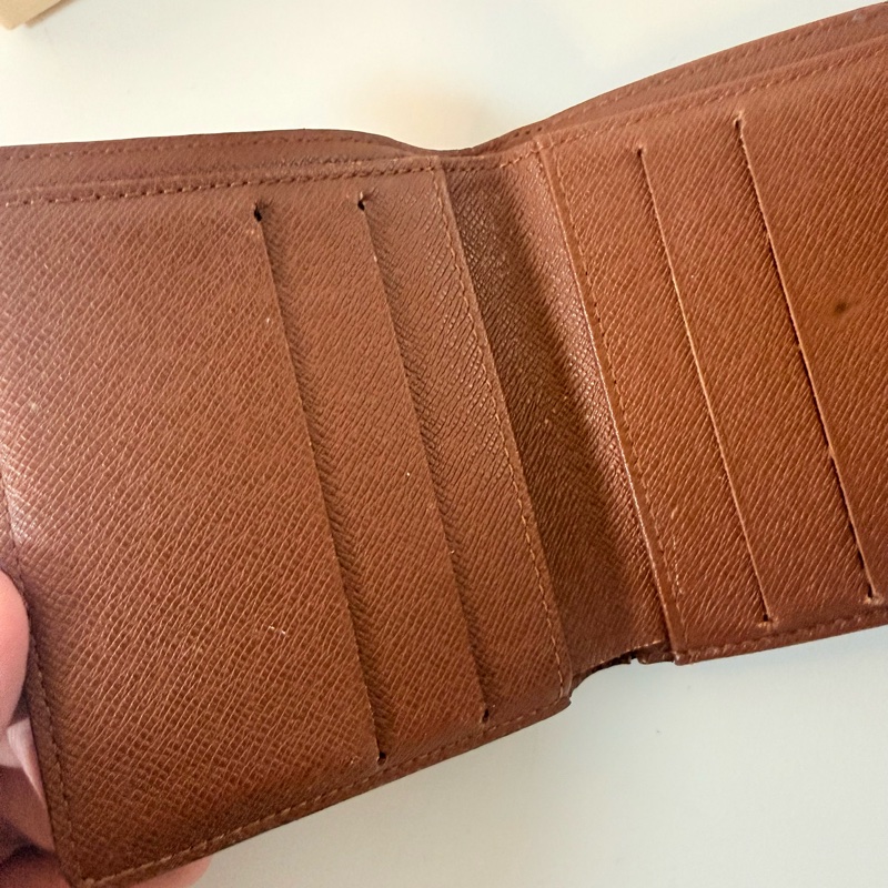 ✔️LV Louis Vuitton 路易威登 Monogram M61652 原花金扣三折零錢短夾-11