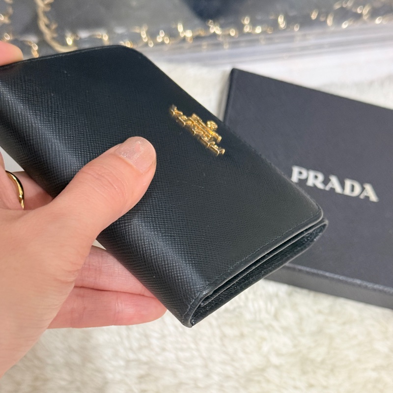 88新✨PRADA經典的黑色防刮牛皮 中夾 短夾 錢包 零錢包-12