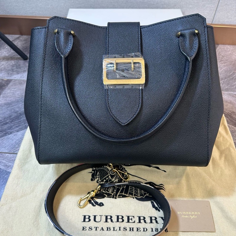 閒置新 未使用 Burberry 博柏利 buckle 方扣購物袋 手提單肩斜挎包-0