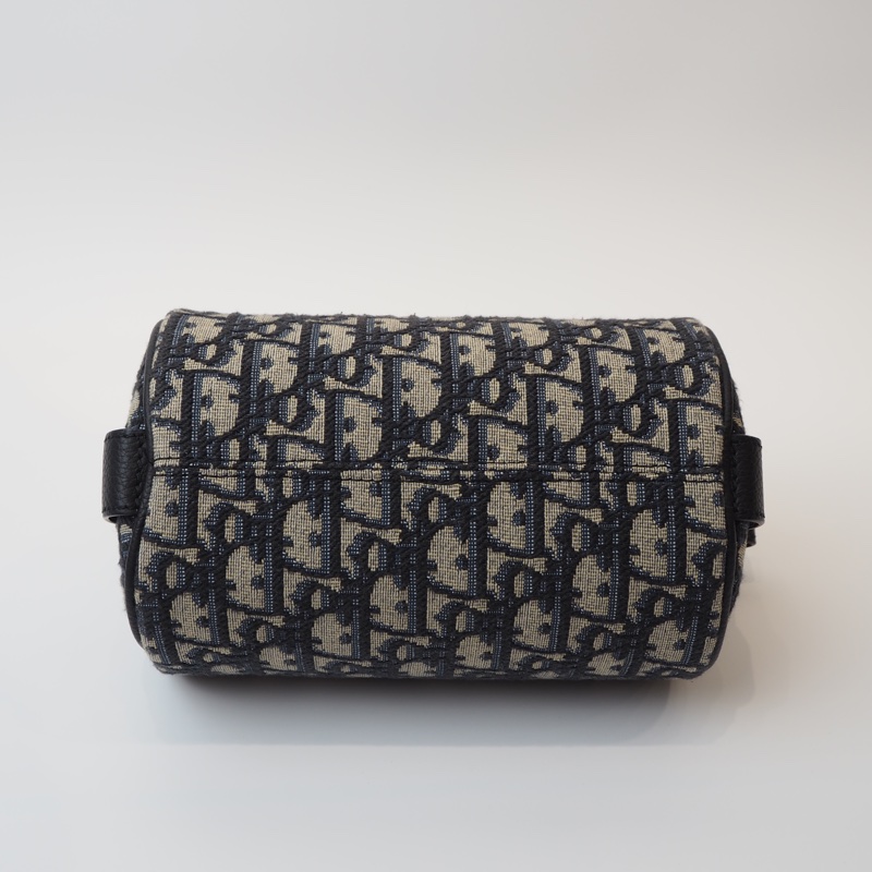 DIOR老花圓筒斜背包-3