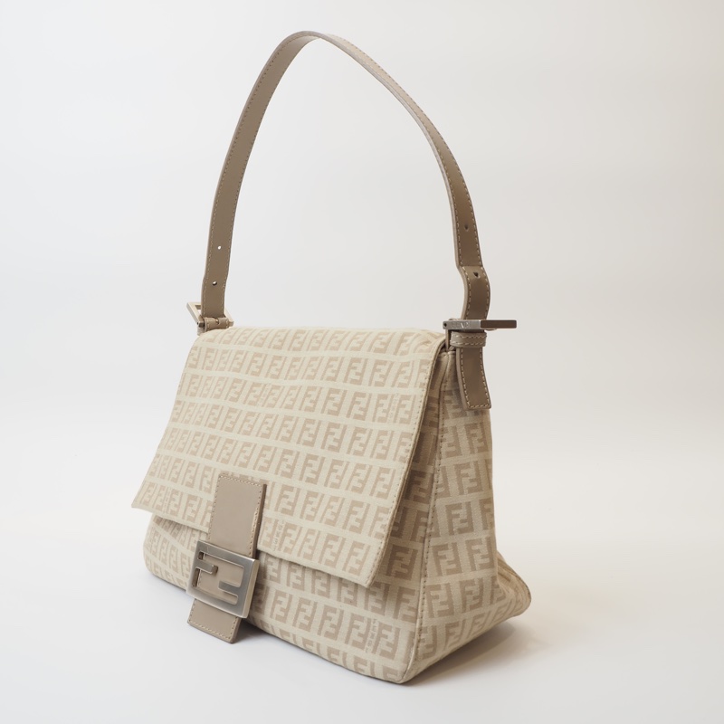 FENDI 米色老花法棍單肩包-1