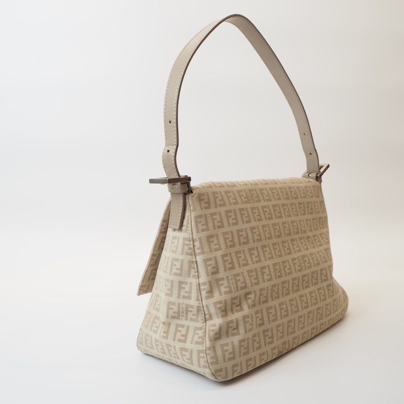 FENDI 米色老花法棍單肩包-8