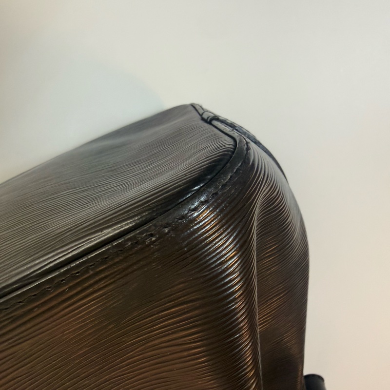 ✔️LOUIS VUITTON LV 路易威登 Epi Noe  水波紋水桶包／黑色-10