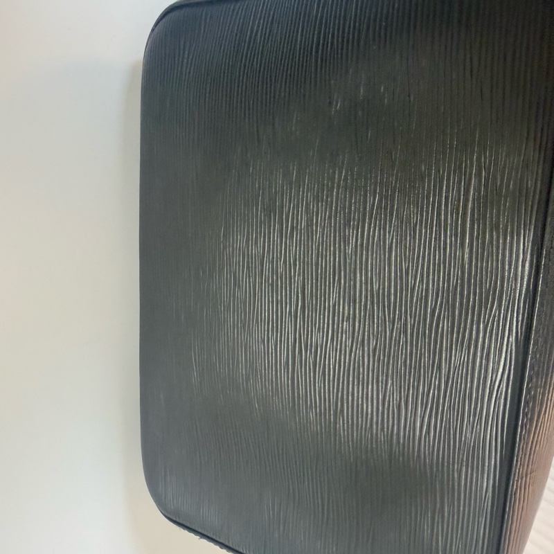 ✔️LOUIS VUITTON LV 路易威登 Epi Noe  水波紋水桶包／黑色-13