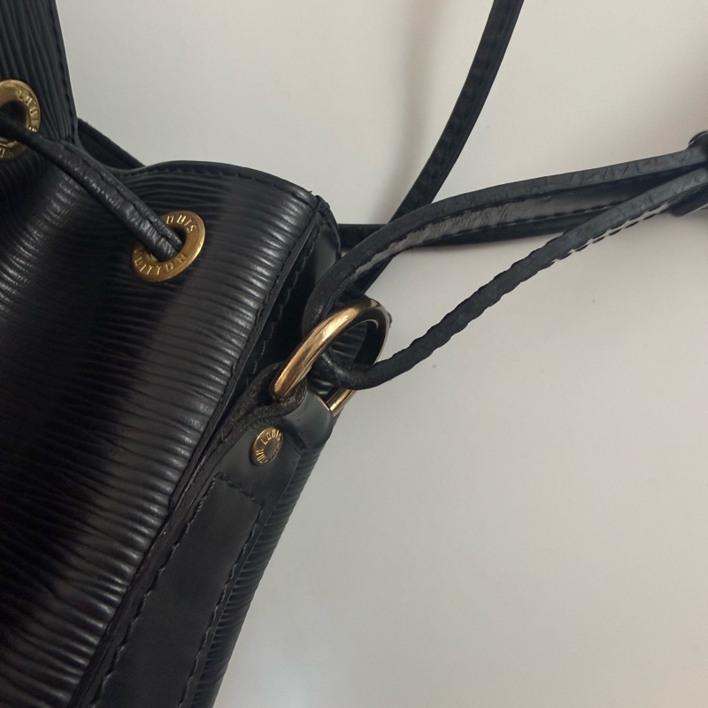 ✔️LOUIS VUITTON LV 路易威登 Epi Noe  水波紋水桶包／黑色-39