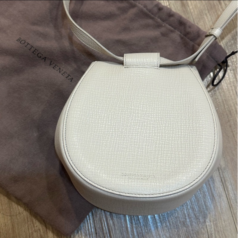 Bottega Veneta BV 小豬包(米白）-6