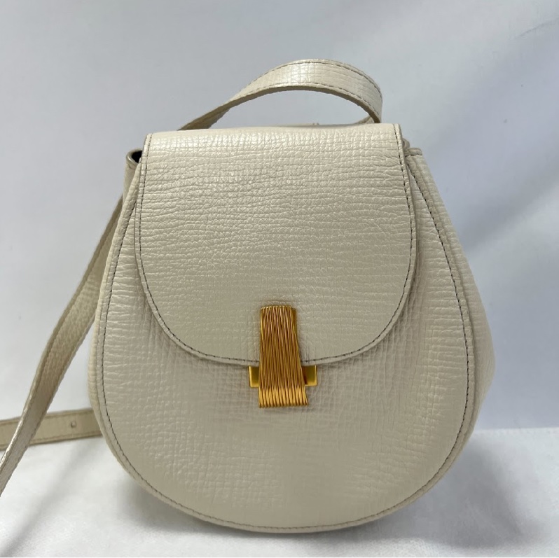 Bottega Veneta BV 小豬包(米白）-4