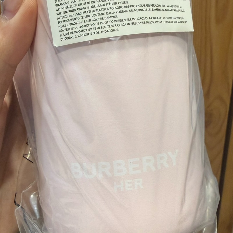 Burberry  保溫瓶 全新 粉絲 櫻花粉 配件 水壺 500ml-1