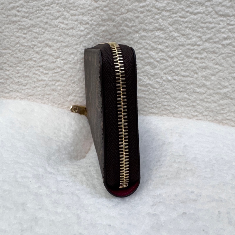 近新🧨LV 原花 Zippy 拉鍊長夾｜Monogram 老花皮夾｜M41895｜莓紅內裡-3