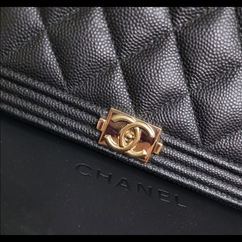 CHANEL💫 黑金拉鏈 荔枝皮長夾-5