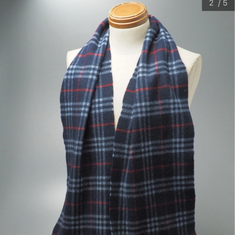 BURBERRY海軍藍格紋羔羊毛圍巾✨-1