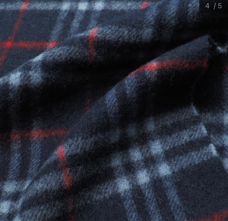 BURBERRY海軍藍格紋羔羊毛圍巾✨-3