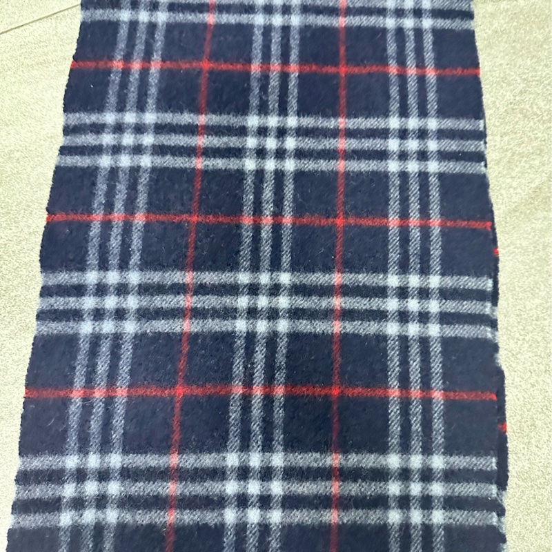 BURBERRY海軍藍格紋羔羊毛圍巾✨-11