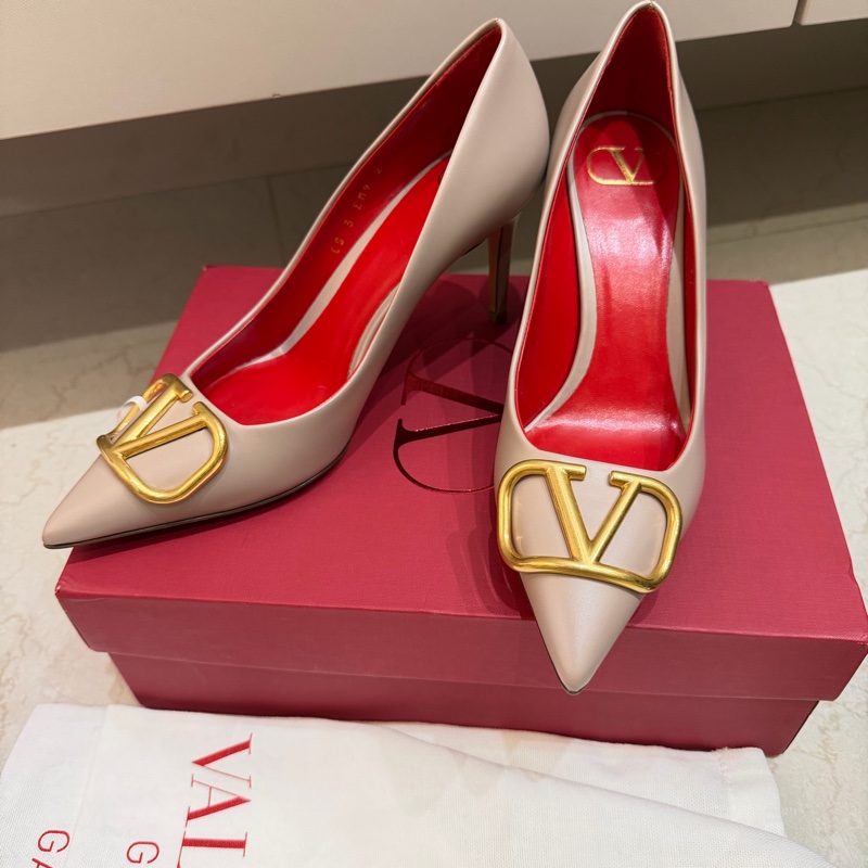 Valentino裸色奶茶色紅底基本款高跟鞋/低跟鞋-0