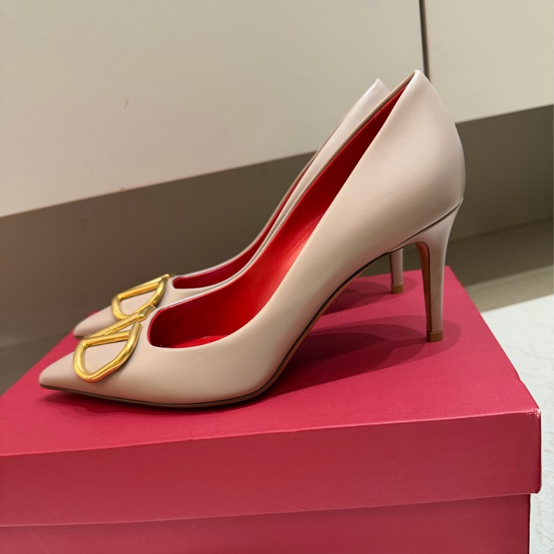 Valentino裸色奶茶色紅底基本款高跟鞋/低跟鞋-1