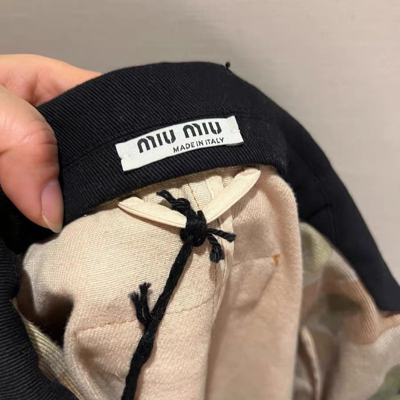 Miumiu外套38碼全新帶吊牌-5