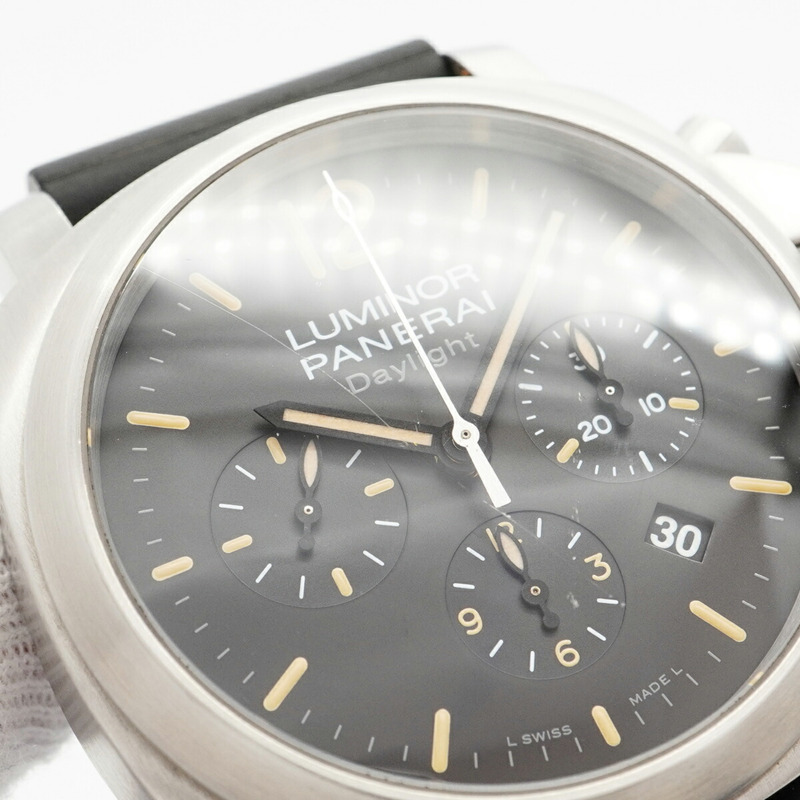 沛納海 Luminor Daylight PAM00356 黑色錶盤男士腕錶-5