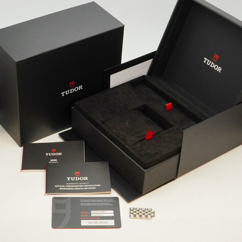 帝舵碧灣系列 7939A1A0RU 紅色錶盤男士腕錶-8