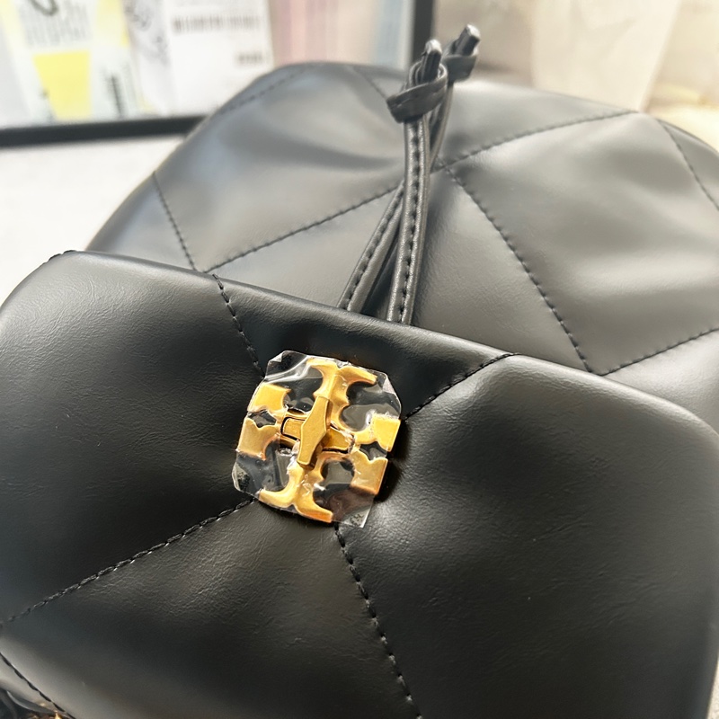 Tory Burch Kira 鑽石絎縫迷你背包/側背包-11