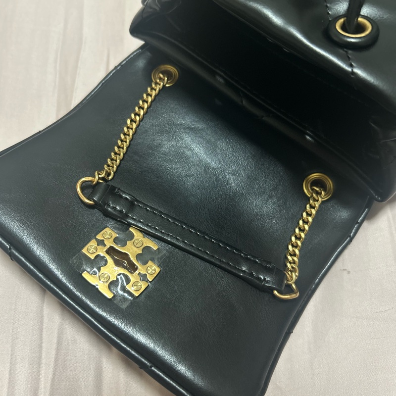 Tory Burch Kira 鑽石絎縫迷你背包/側背包-14