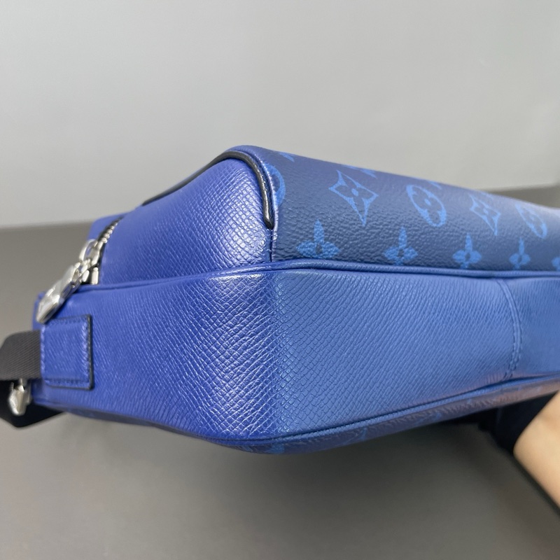 lv/路易威登 19年 outdoor老花拼皮郵差包藍色 經典老花配寶藍色，Taiga皮革+Mono-4
