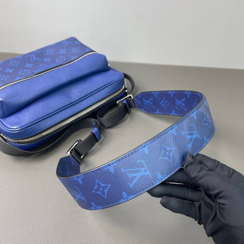 lv/路易威登 19年 outdoor老花拼皮郵差包藍色 經典老花配寶藍色，Taiga皮革+Mono-6