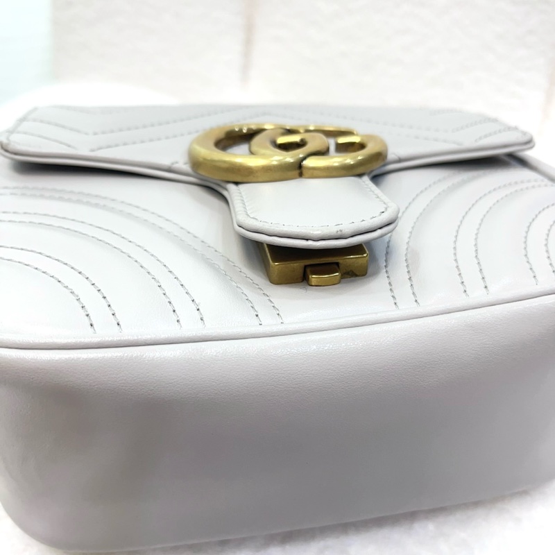 Gucci GG Marmont 馬夢灰色牛皮方胖鏈條側背包739682-9