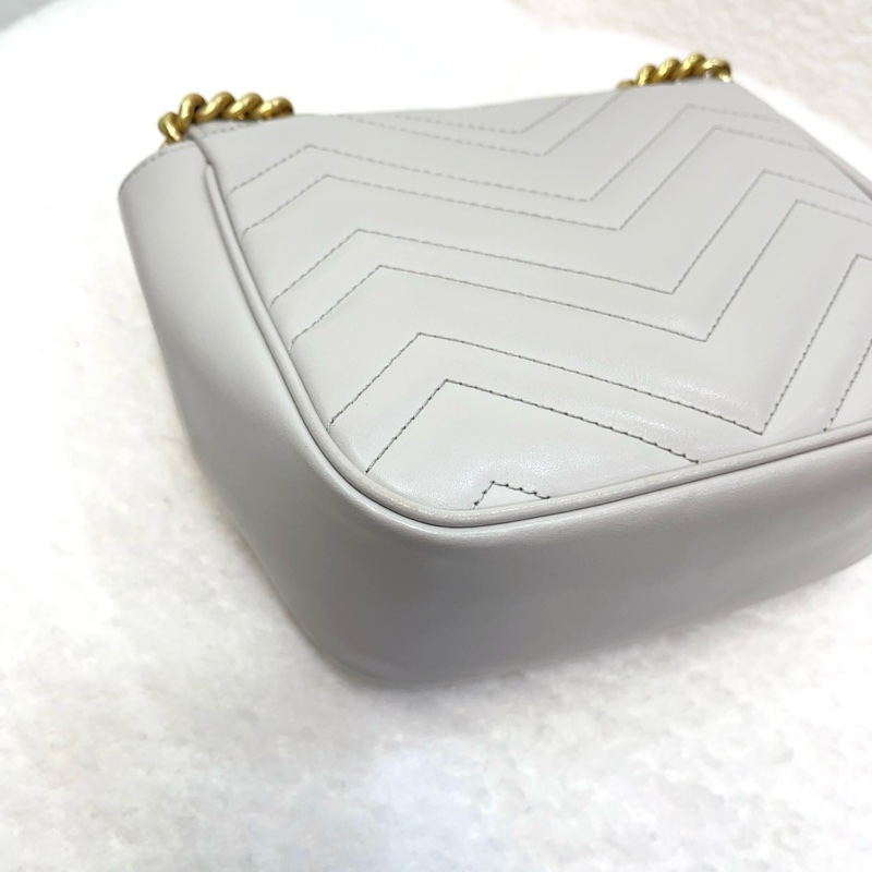 Gucci GG Marmont 馬夢灰色牛皮方胖鏈條側背包739682-13