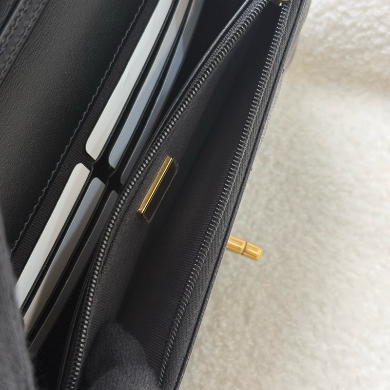 （台灣專櫃購證🇹🇼全配）全新Chanel 23P 黑色荔枝皮雙鏈 WOC✨最新晶片款 專櫃15萬-9