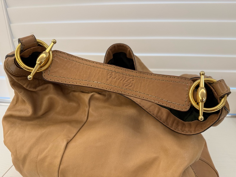 GUCCI奶茶色大容量肩背手提包-2