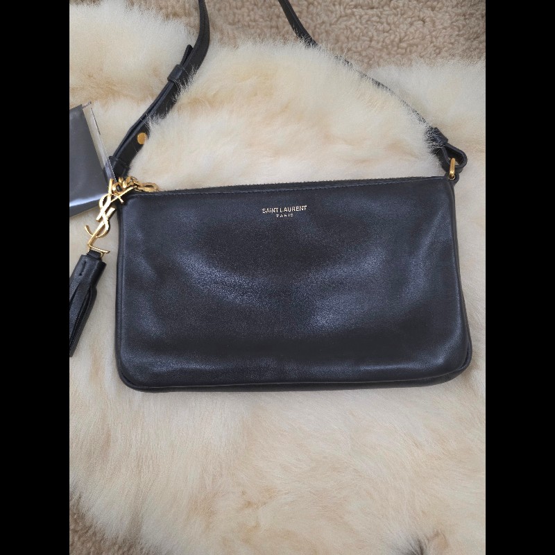 YSL TEEN 斜背皮革包-8